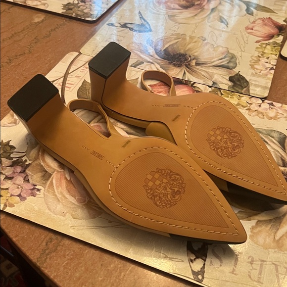 Vince Camuto Two-Tone Pointed Slingback Pumps in Mustard and Black - Picture 2 of 4